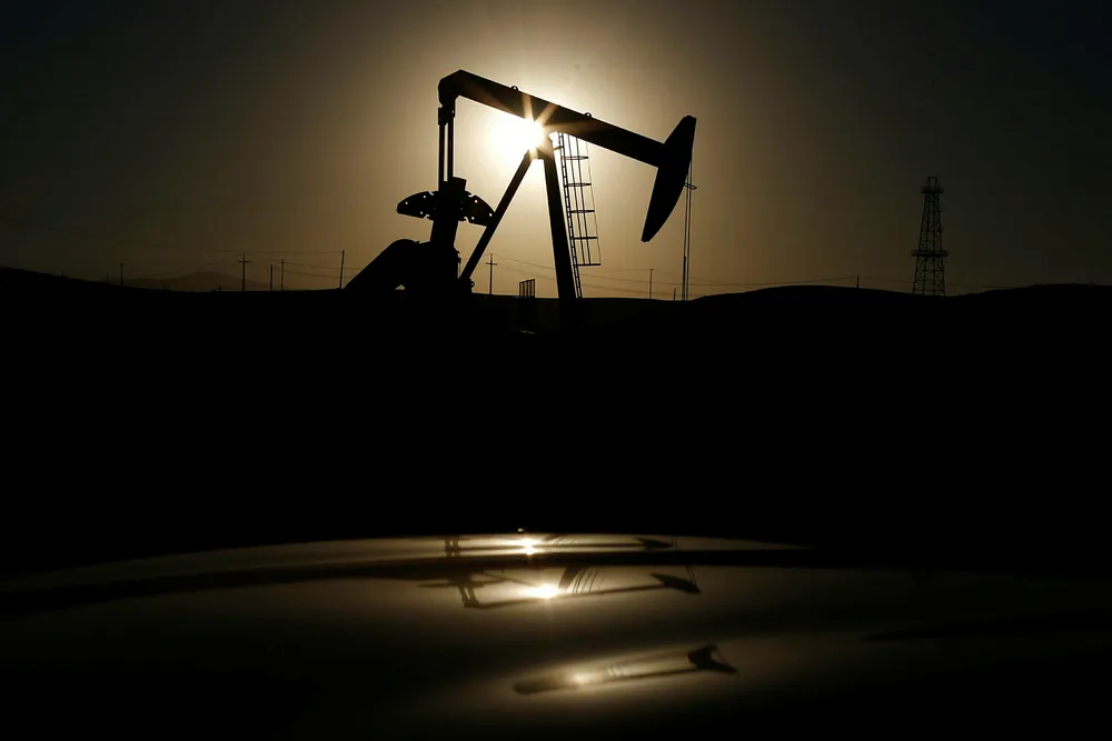 Fra et oljefelt nær Bakersfield i delstaten California i USA i 2014. Foto: LUCY NICHOLSON / REUTERS / NTB SCANPIX