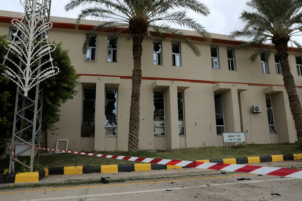 – Vi ønsker å hindre at Libya blir slagmark for en stedfortrederkrig eller at Libya blir et nytt Syria, sa Tysklands utenriksminister Heiko Maas onsdag. Et militært område i Tripoli ble angrepet sist helg.