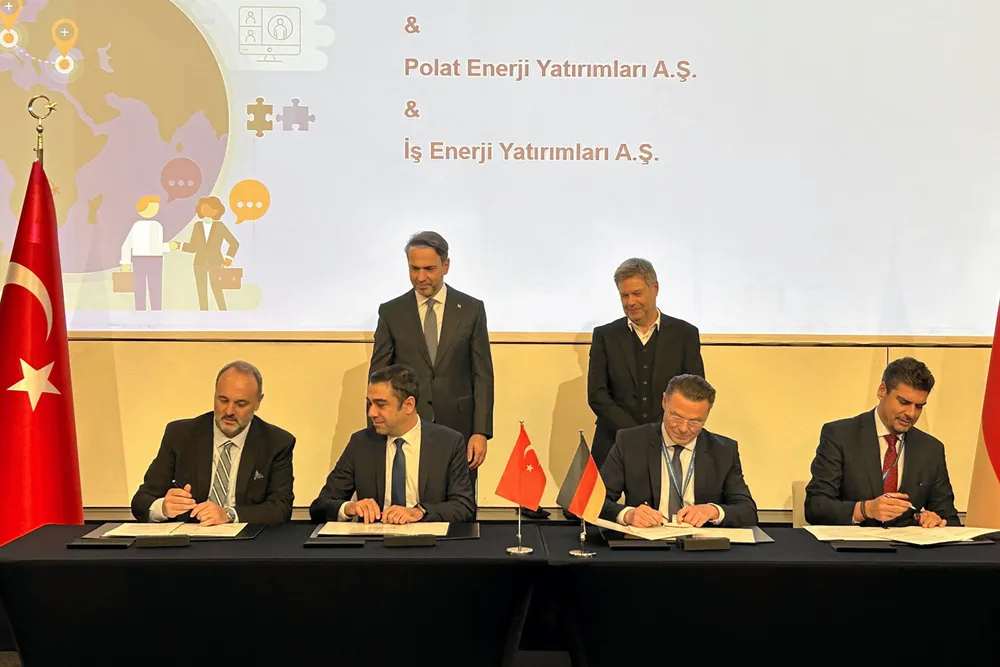 Representatives of Enercon, İş Enerji and Polat Enerji sign MoU for 2.5GW wind power deal.