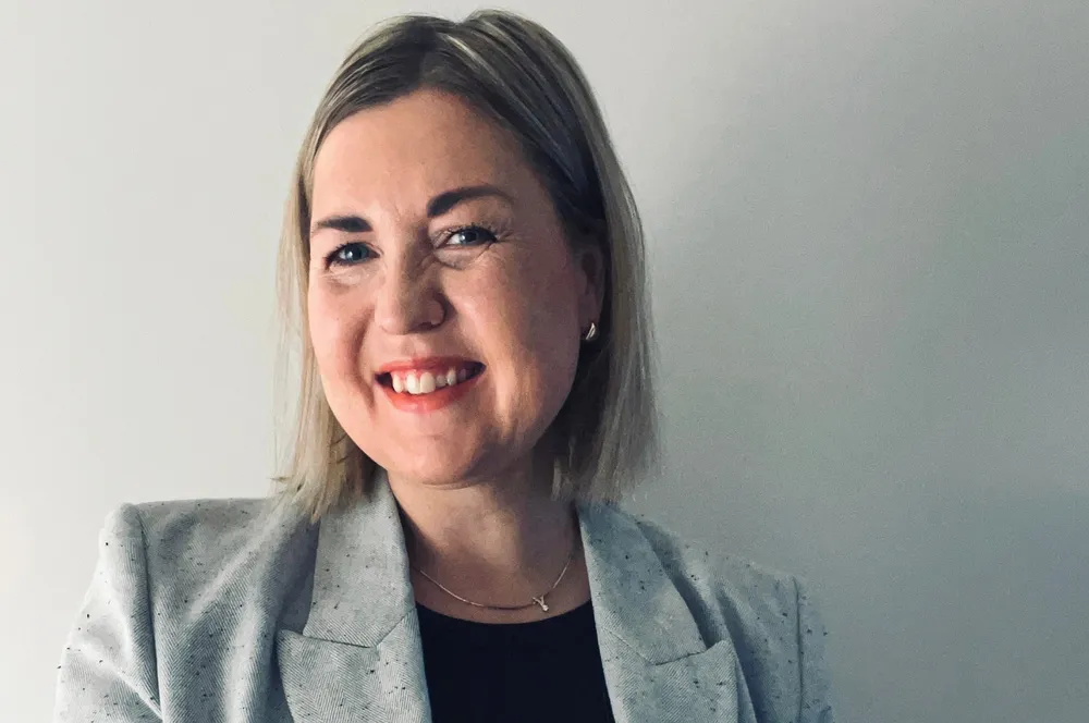 Påtroppende fagansvarlig for kundeprosserer i Lede, Ingeborg Skjønstad, vil gjøre strømbransjen forståelig for kundene.