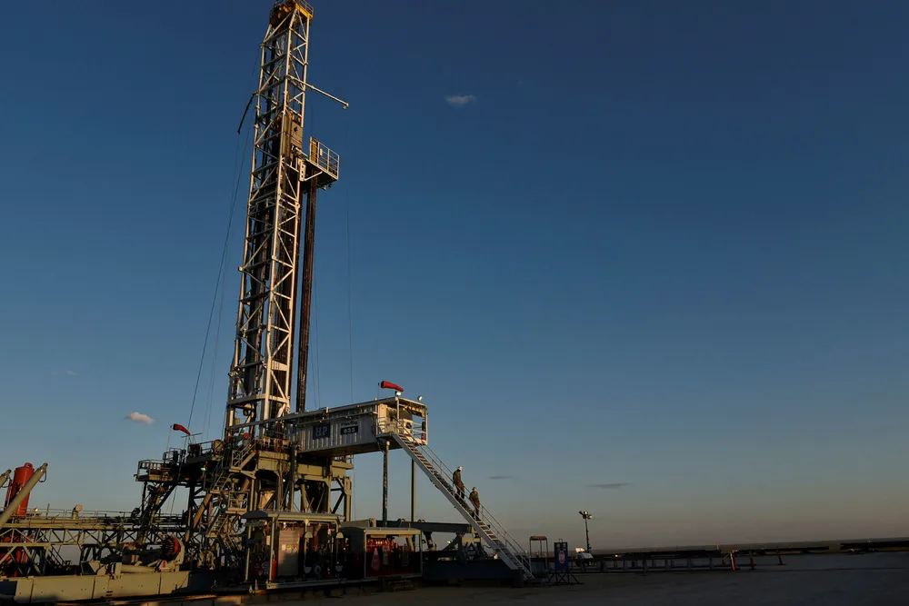 Rig count: Oil drillers added units while those chasing gas fell by four