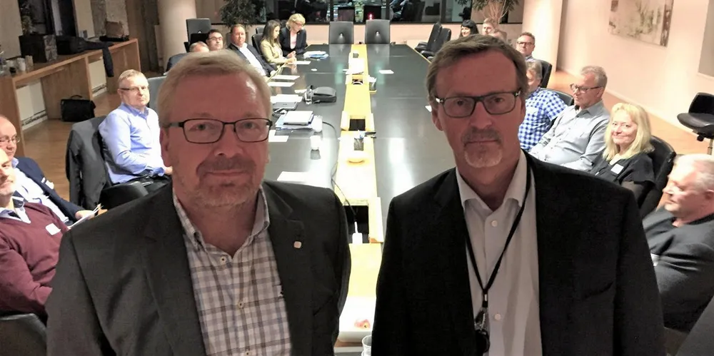 Forhandlingslederne Bjørn Fornes fra EL og IT Forbundet (t.v.) og Ståle Borgersen fra Energi Norge har forhandlet før. Bildet er fra oppgjøret i 2016.
