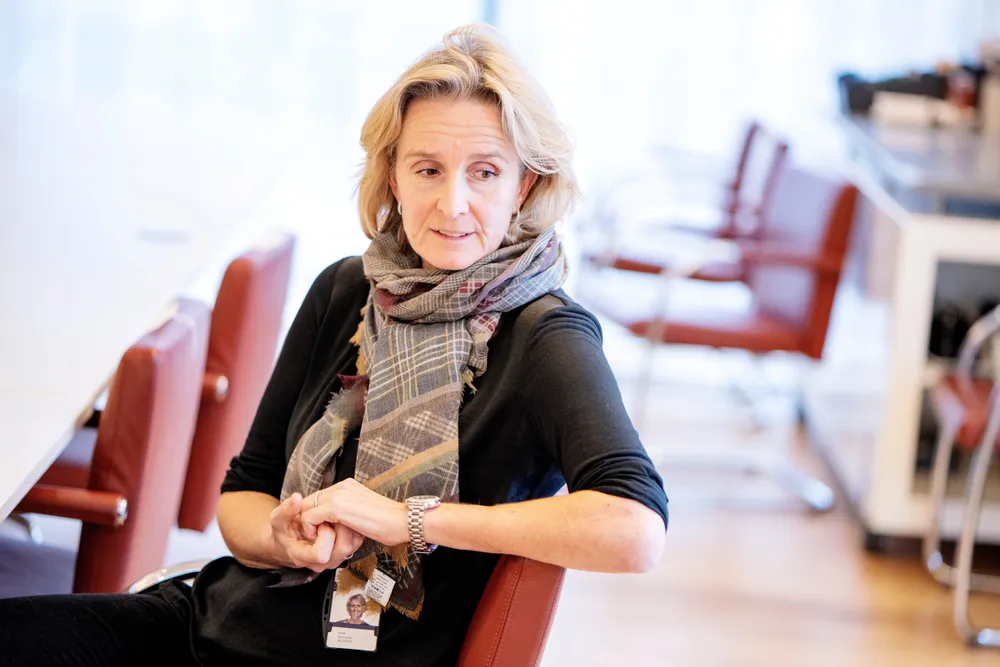 Konserndirektør Irene Rummelhoff i Equinor varsler full gjennomgang av selskapets landanlegg.