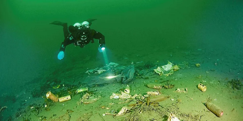 MEST PLAST: Fortsetter forsøplingen i samme takt som i dag vil det være mer plast enn fisk i havet i 2050.