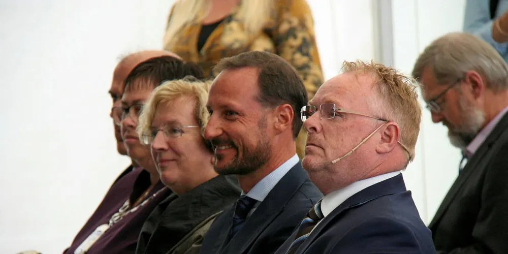 Aqua Nor-åpning: Kronprins Haakon og fiskeriminister Per Sandberg var til stede under åpningen av havbruksmessen i Trondheim. Foto: Joar Grindheim