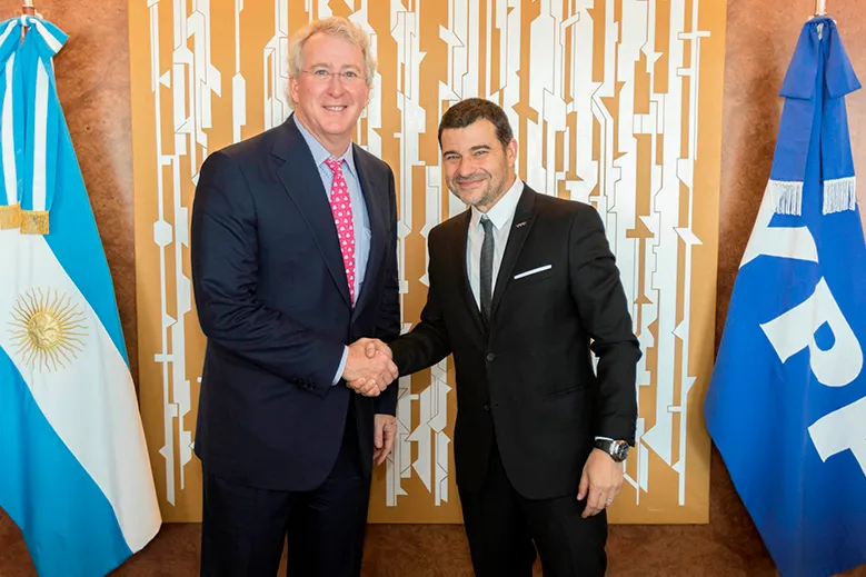 Shale deal: Chief executives McClendon of AEP and Miguel Galuccio of YPF