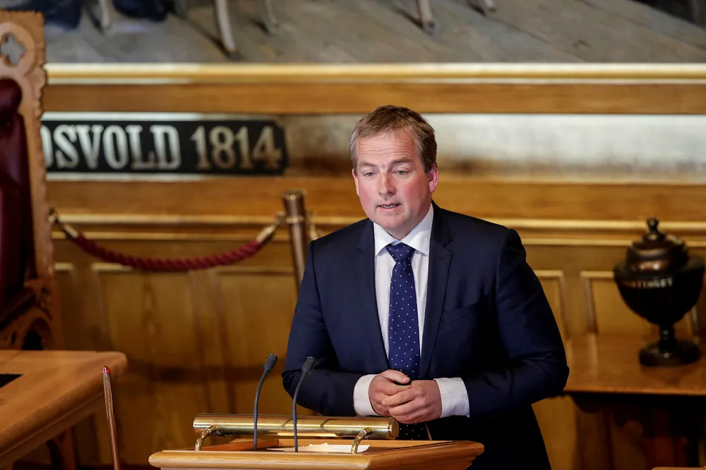 – Det kommer mer før jeg gir meg. Denne bransjen har litt for lenge fått operere under samme betingelser som ordinære helsetjenester, sier Høyres helsepolitiske talsperson Sveinung Stensland.