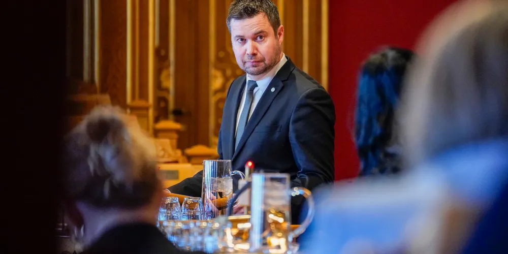 Geir Pollestad (Sp) vil fjerne normprisrådet på havbruk, men ikke på samme måte som Høyre vil det.