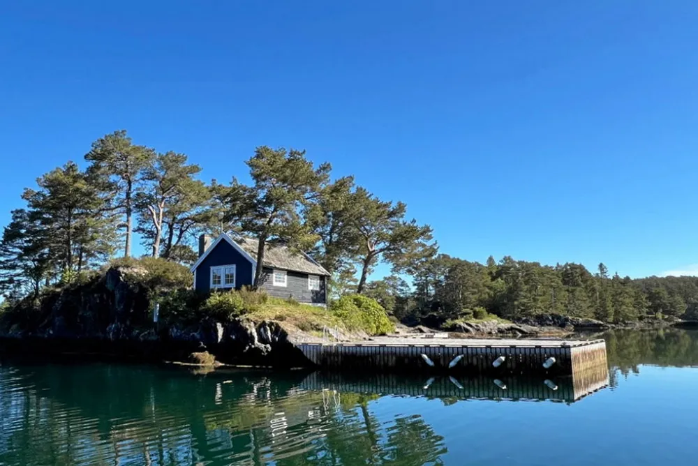 Brygge til Karl Lødrup Kvalheim. Brygge til Karl Lødrup Kvalheim.