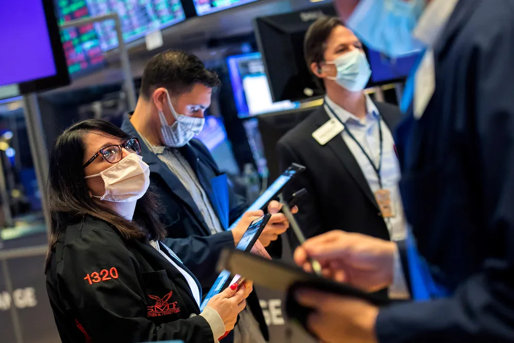 Volatile trading: after a sell-off earlier in the week erased about 7% from oil prices