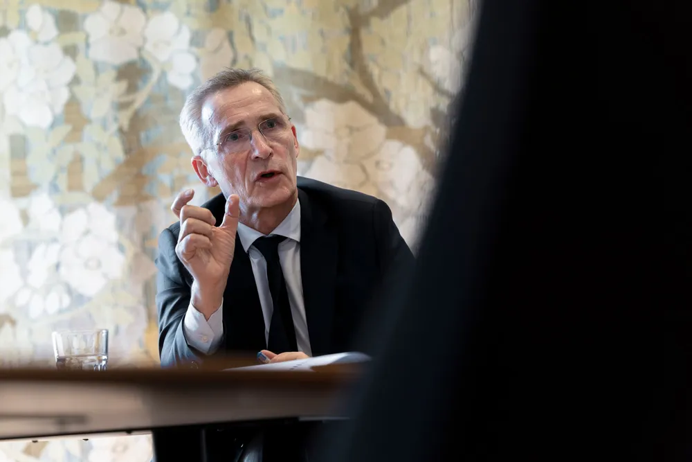 Finansminister Jens Stoltenberg vil ha slutt på den såkalte «borettslagsmodellen», som gjør det mulig å selge boliger til forbrukere uten å utløse latent skatt.