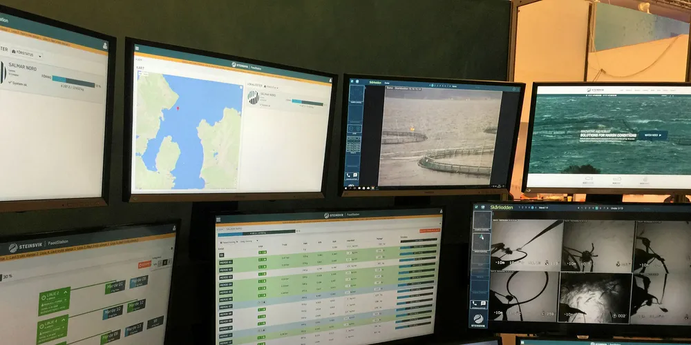 Steinsvik feeding control room.