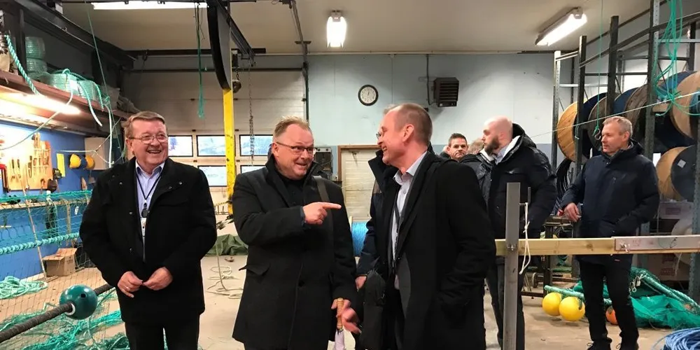 Fiskeriminister Per Sandberg besøkte Hvaler i januar for å møte fiskemottakerne langs Skagerrakkysten og høre mer om problemene med landingsforskriften. Foto: Kjersti Kvile