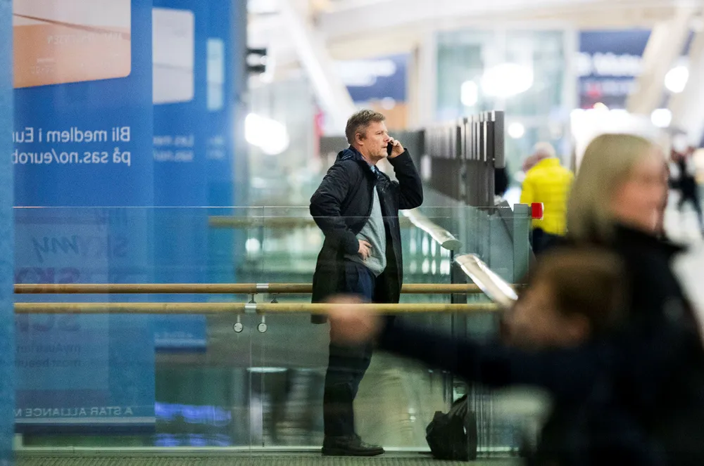 Tetra Paks tidligere norgessjef og toppselger Tom Bjøre betalte en rekke middager og reiseutgifter for Tines tidligere innkjøpsdirektør Hårek Skotnes. Kommende uke må Bjøre møte i retten i en tilståelsessak der anklagen er grov korrupsjon.