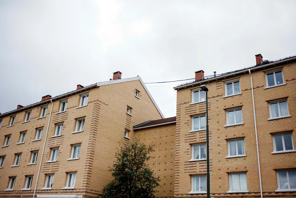 Staten har hengt opp en ekstra gulrot foran oss boligkjøpende nordmenn ved å frita oss fra både gevinstbeskatning ved salg av egen bolig og gjennom å sette lave formuestakster. Foto: Javad Parsa