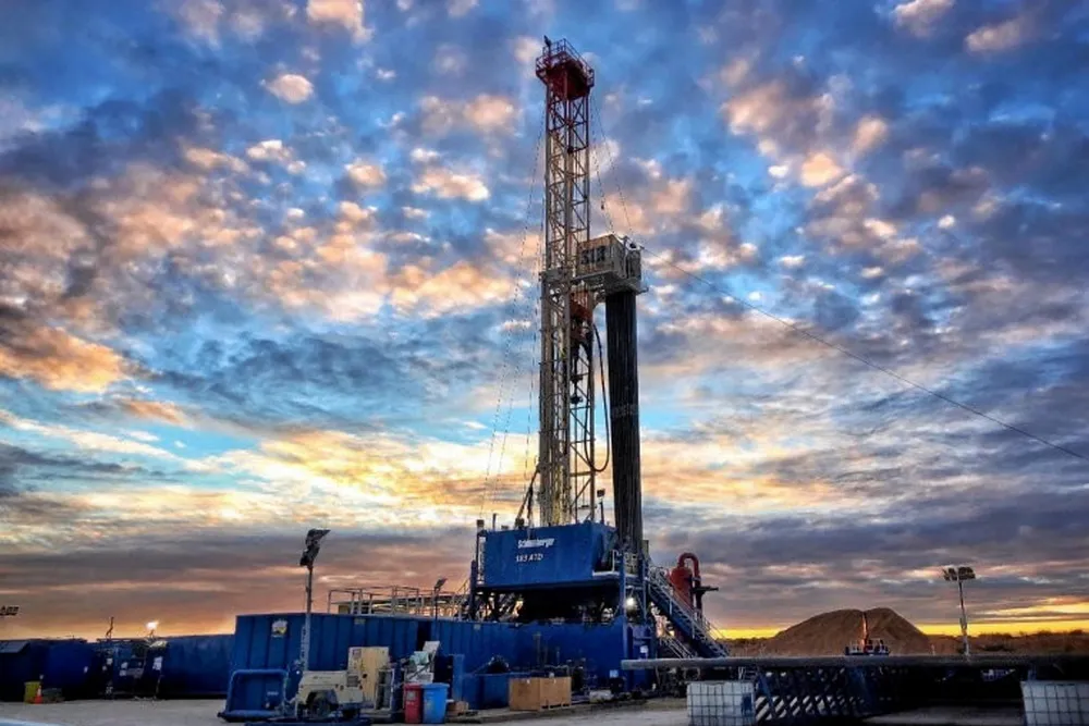 On site: Schlumberger Land Rig 183 drilling on Empire’s Carpentaria shale gas asset in Australia’s Beetaloo basin