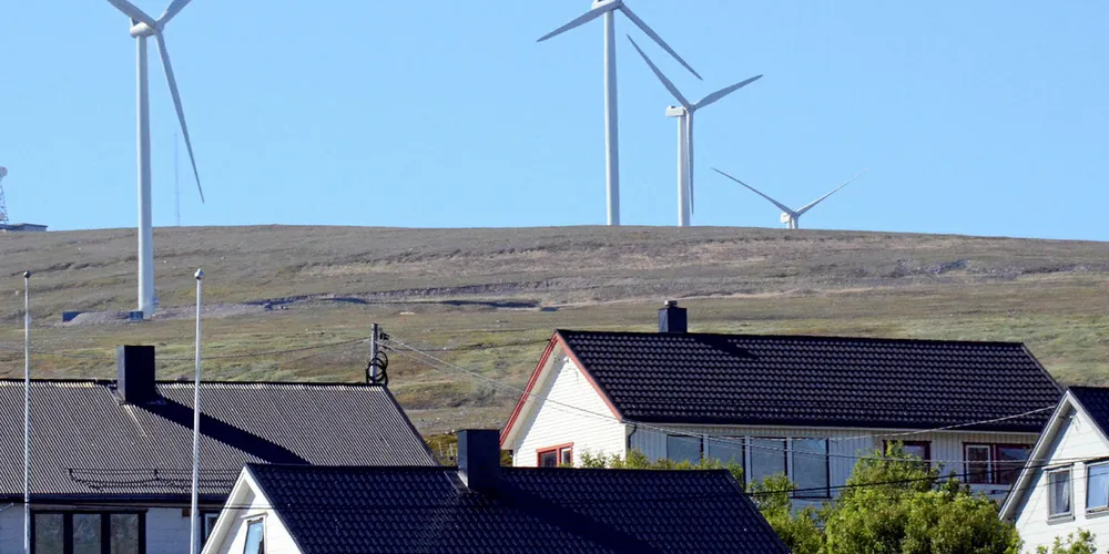 SAMMENHENG: Artikkelforfatterne mener at konsesjonsprosessen for vindkraft må gjennomgås samtidig som forslaget til ny nasjonal vindkraftramme vedtas.