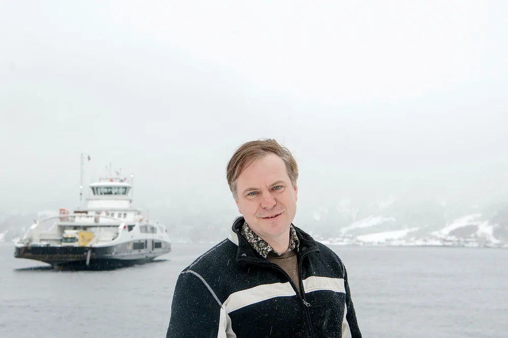 Den populære Venstre-ordføreren Alfred Bjørlo, som partileder Trine Skei Grande ser på som en nær venn, etterlyser endringer i partiledelsen.