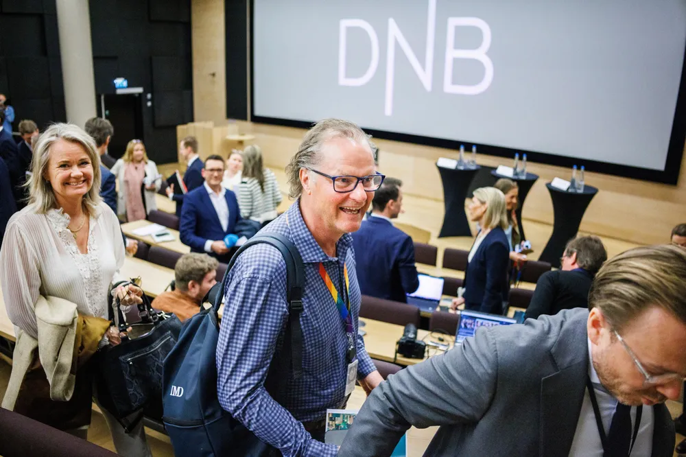 Sbanken-sjef Øivind Thomassen (i midten) og Ingjerd Blekeli Spiten (til venstre), leder for personkunder i DNB, er ikke en vekstmotor på boliglån som før. I forgrunnen er DNB Markets-sjef Alexander Opstad som bidro med en milliard til konsernoverskuddet.