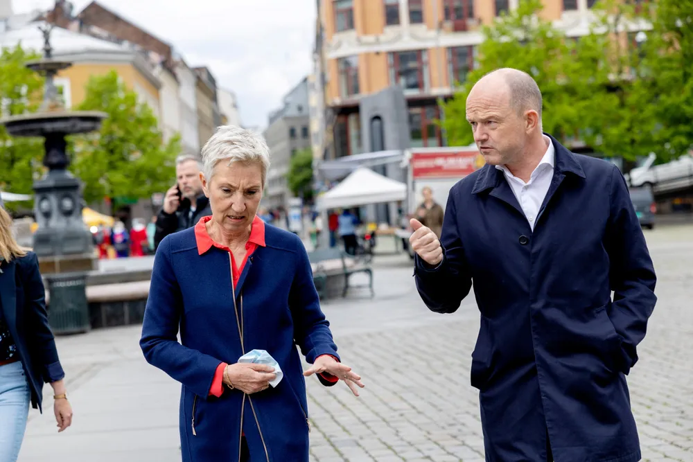 Peggy Hessen Følsvik i LO og Ole Erik Almlid i NHO.