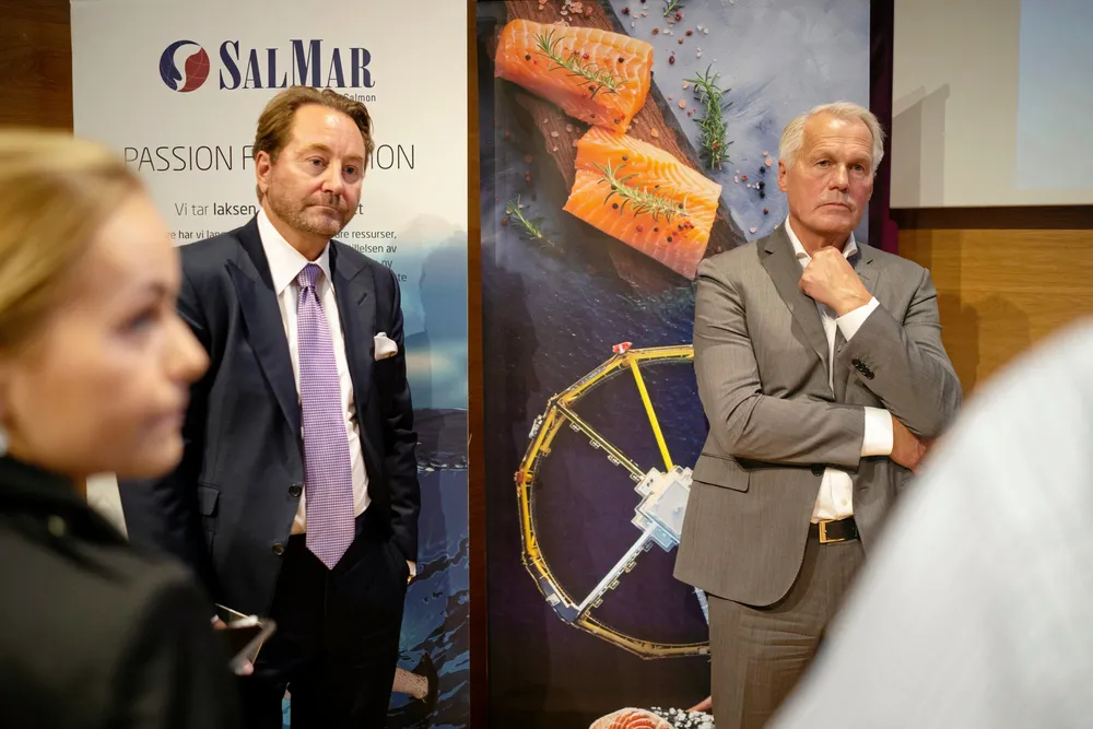 Aker-eier Kjell Inge Røkke og Salmar-eier Gustav Witzøe dannet sammen Salmar Aker Ocean i 2021.