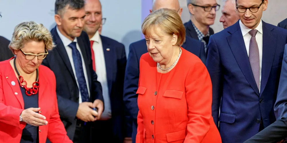 German Minister of the Environment Svenja Schulze (left) with Chancellor Angela Merkel.