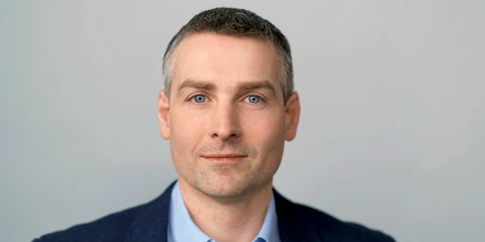 Espen Jacobsen, avdelingsleder i Fiskebåt, er kritisk til at staten ikke stiller miljøkrav til havvindnæringen før milliarder skal deles ut i subsidier.