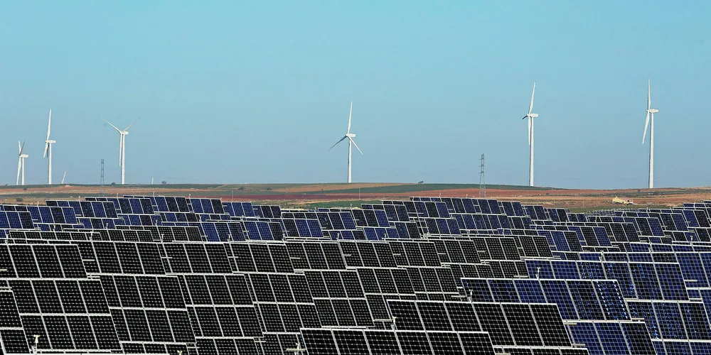 Investment returns on renewables deals are higher in Spain than in the US right now, says TerraForm Power's CEO.