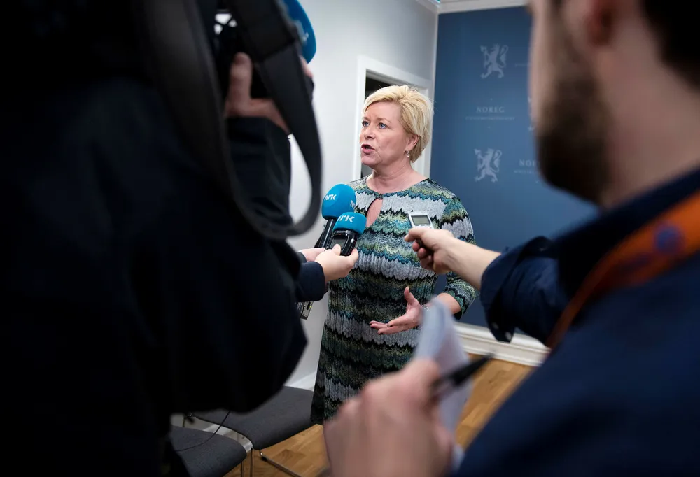 Finansminister Siv Jensen hadde en alvorsprat med flere banker tirsdag.