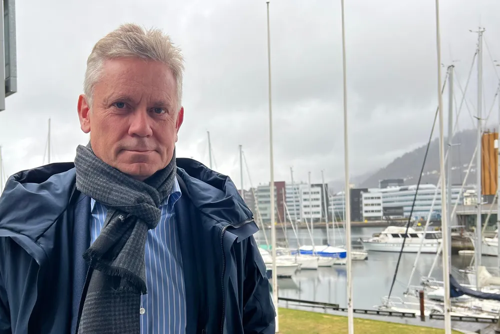 Eirik Moe er partner i EY i Norge og leder selskapets havbruksavdeling, som har internasjonalt senter i Bergen.