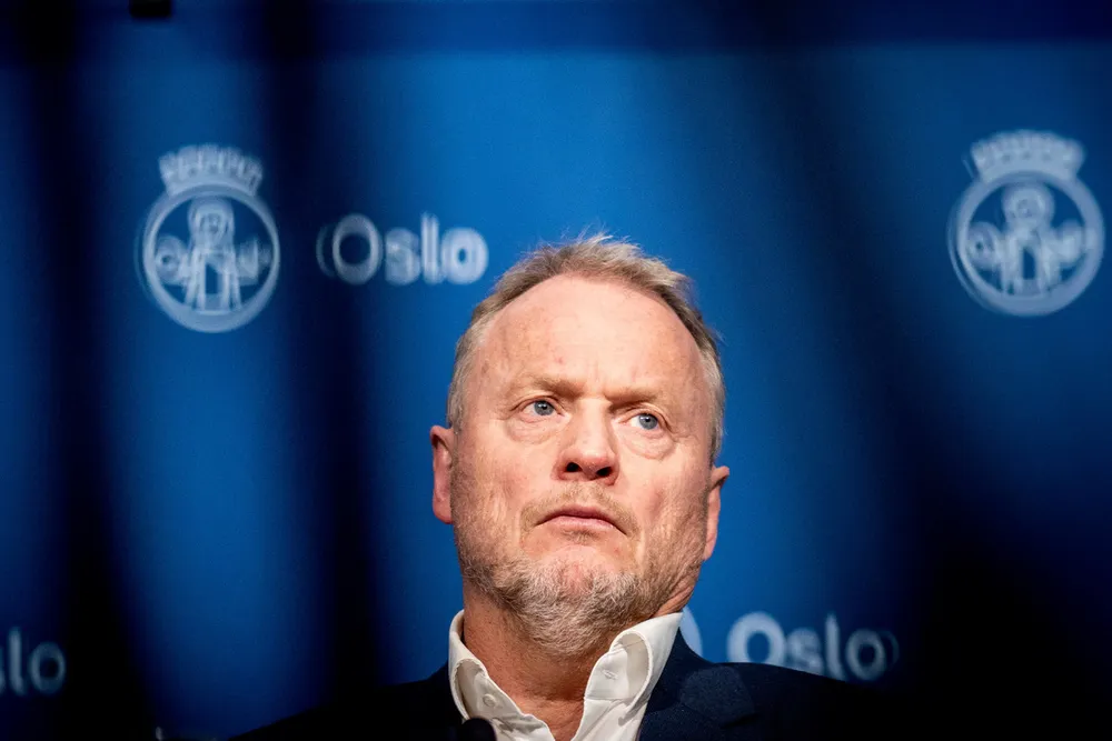– Det er absolutt for tidlig å snakke om en gjenåpning, sier byrådsleder i Oslo, Raymond Johansen.
