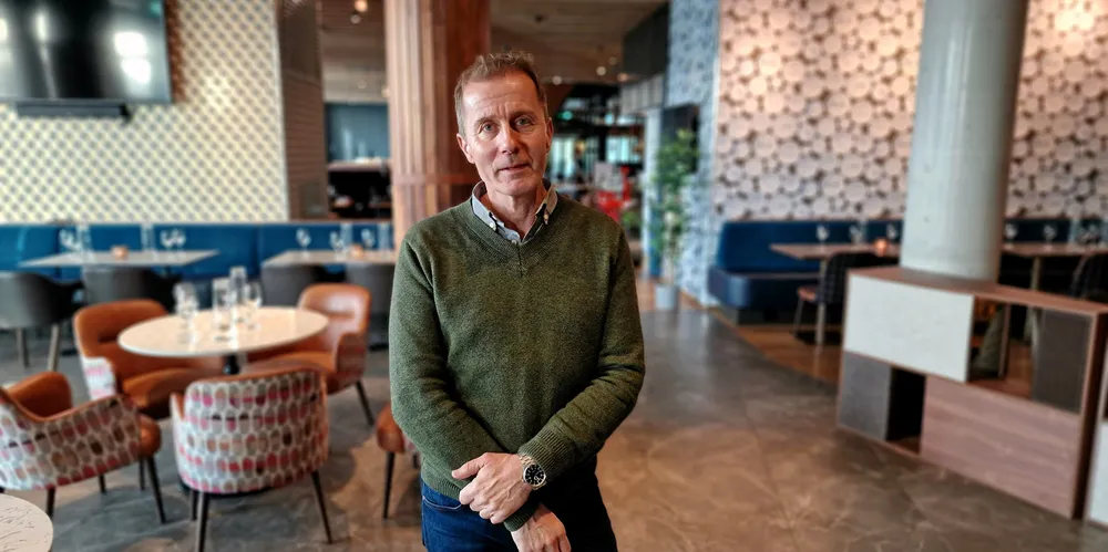 Fiskarlagets seniorrådgiver Jan Henrik Sandberg er kritisk til to av regjeringens nylige havvind-grep.