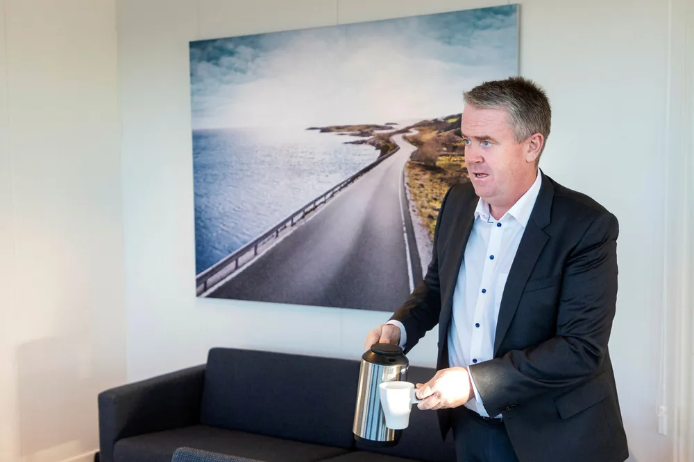 Administrerende direktør Frode Hebnes i Bilia solgte færre nye biler i fjor, men reddet selskapet inn med økt inntjening på bruktbiler.