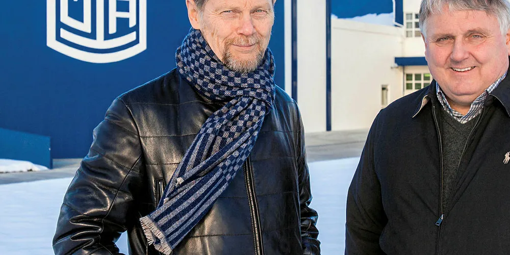 BISTÅR: Samherjis konsernsjef Thorsteinn Már Baldvinsson (t.v) sier selskapet vil bistå i undersøkelsene for å avdekke hva som har vært av bestikkelser og korrupsjon i Namibia. Her sammen med daglig leder Kristjan Vilhelmsson .