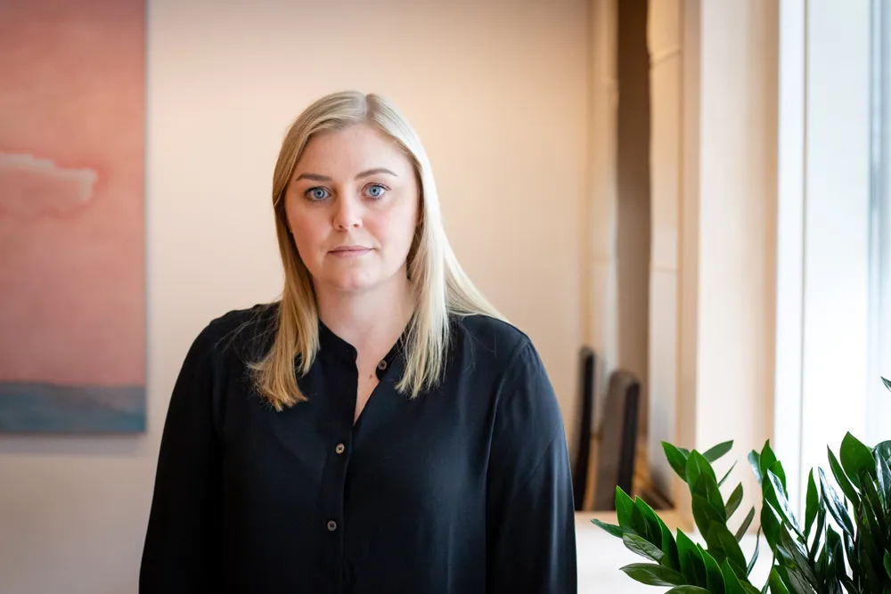 Høyres nestleder og finanspolitiske talsperson, Tina Bru, tar Nicolai Tangnes oljefond-advarsler på alvor. Nå ber hun regjeringen bruke mindre oljepenger.