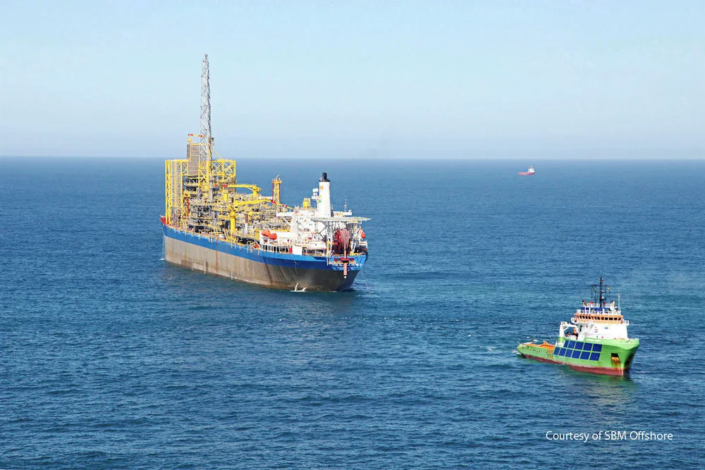 Decisions: the Cidade de Anchieta FPSO is producing in the Parque das Baleias field in the Campos basin