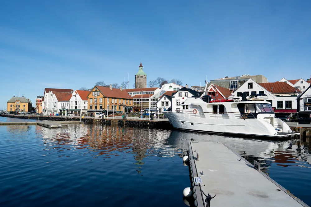 På Sørlandet og Sørvestlandet vil folk også kunne spare på penger på Norgespris. Her fra Vågen i Stavanger sentrum.