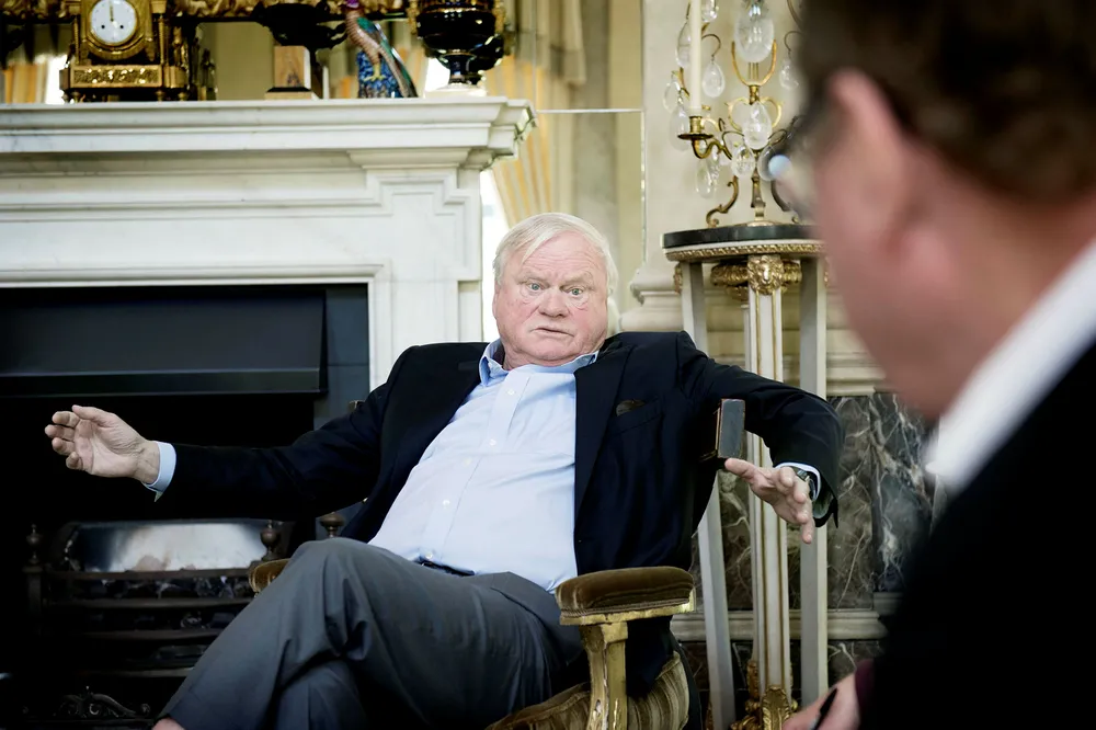 Skipsreder og investor John Fredriksen her i sitt hjem, «The Old Rectory», i London, Foto: Elin Høyland