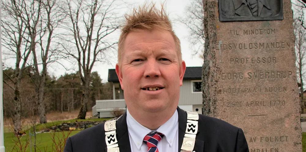 - Hvis forslaget går gjennom slik det står, innebærer resultatet et ran av kystkommunene, sier ordfører Amund Hellesø i Nærøysund.