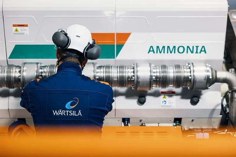 Etter to år med utvikling og optimalisering kan teknologiselskapet Wärtsilä nå dokumentere at deres ammoniakkdrevne Wärtsilä 25-motor kutter klimagassutslipp med opptil 90 prosent sammenlignet med dieselmotorer.