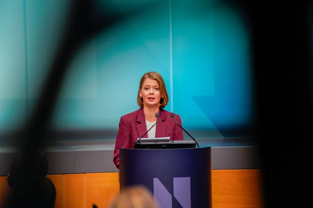 Norges sentralbanksjef Ida Wolden Bache forklarer hvorfor den norske styringsrenten ble satt ned torsdag.