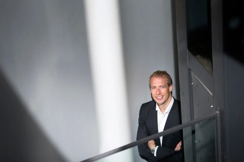 Analytiker Teodor Sveen-Nilsen mener det er penger på gaten i Lundin-aksjen - i hvert fall hvis du ikke er et hedgefond registrert i et skatteparadis.