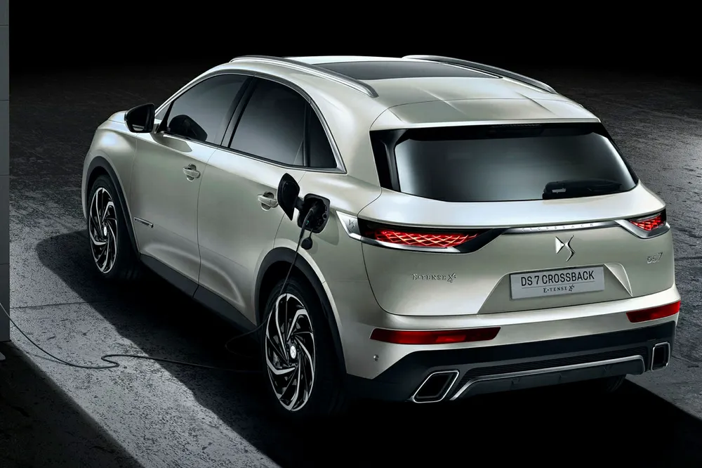 DS 7 Crossback E-Tense er den første ladbare modellen fra PSA-gruppen.