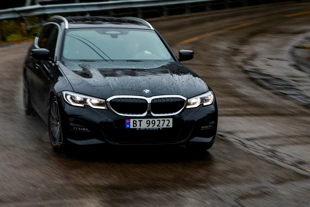 BMW holder teten som kjøremaskinen blant mellomklassebilene. Stasjonsvognen er intet unntak.