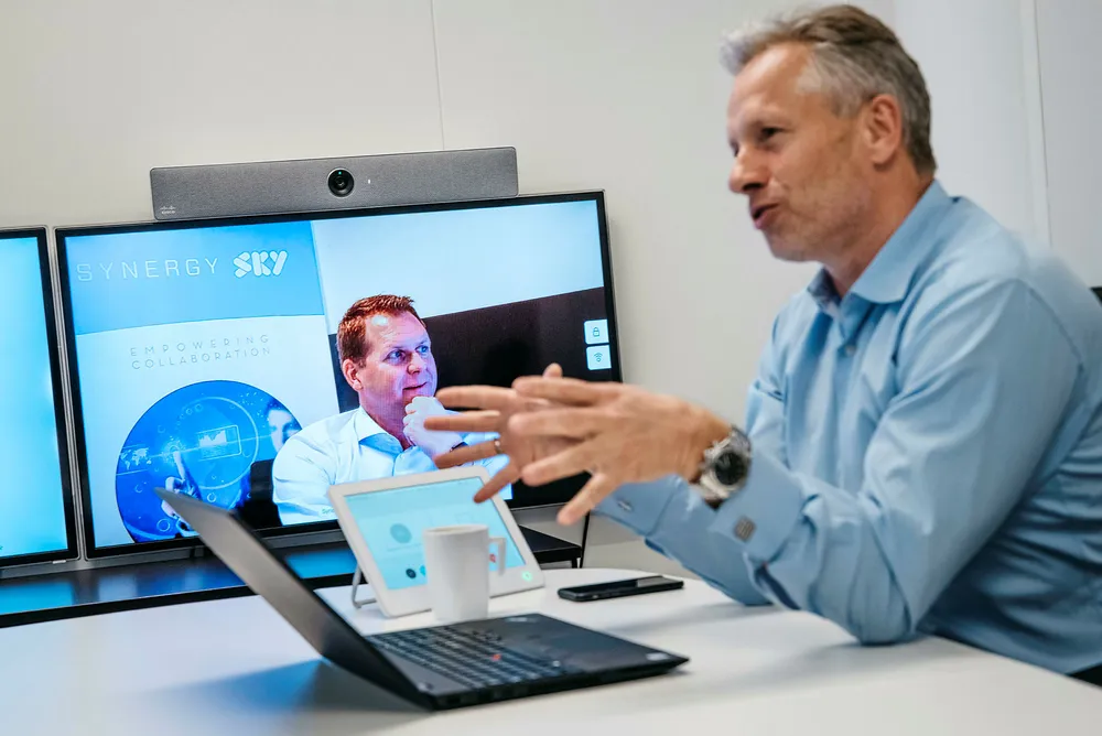 Markedsdirektør Vemun Waksvik styrer kontoret i Oslo, mens administrerende direktør Ståle Reitan bor i New York og møter DN via videokonferanse. Begge har jobbet i Tandberg. Foto: Fartein Rudjord