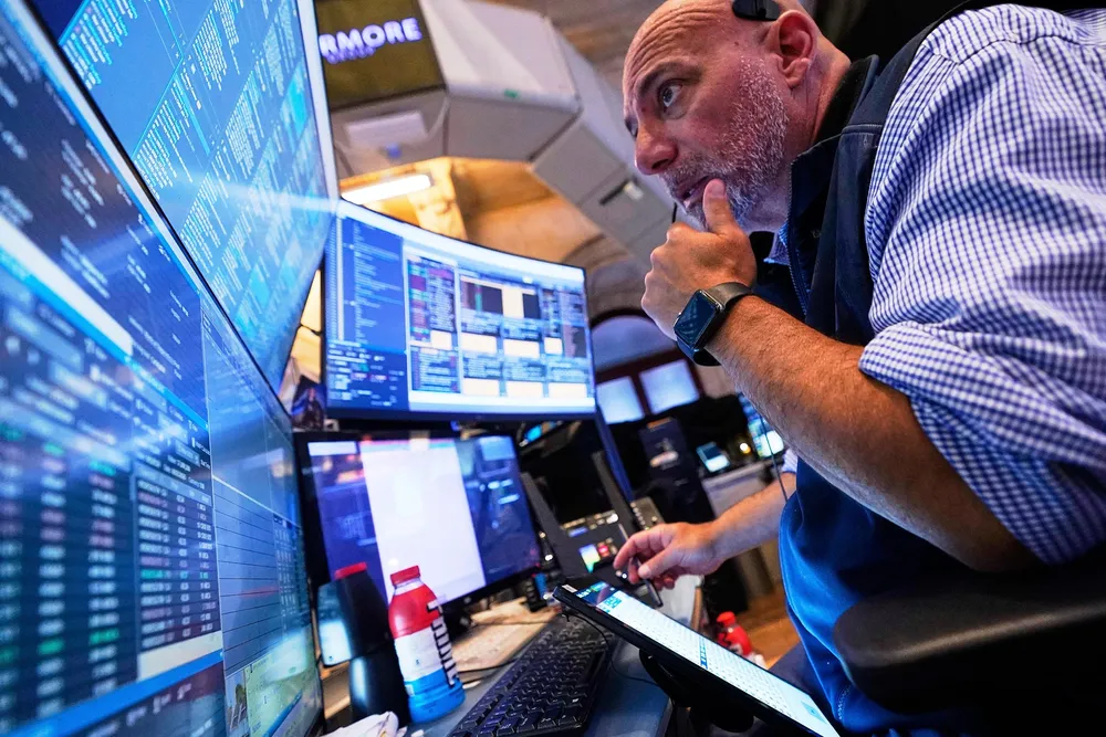 Blandet start på halvåret for Wall Street – Tesla faller