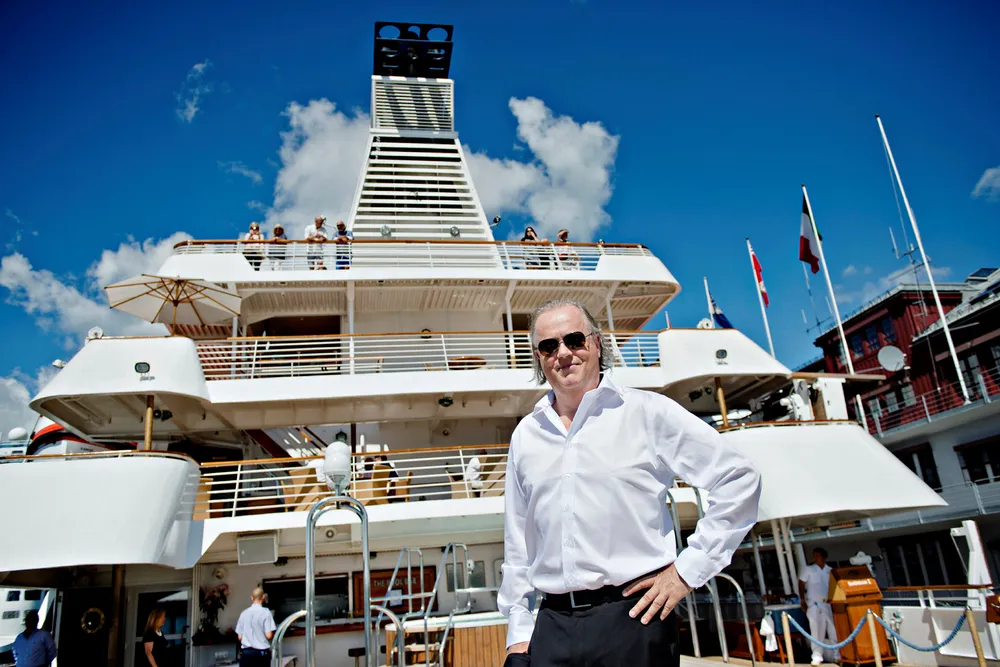 Atle Brynestad er tungt inne i cruise og handel som begge har vært hardt rammet av koronakrisen. – Det har vært tyngre tidligere enn det er nå, svarer Brynestad.