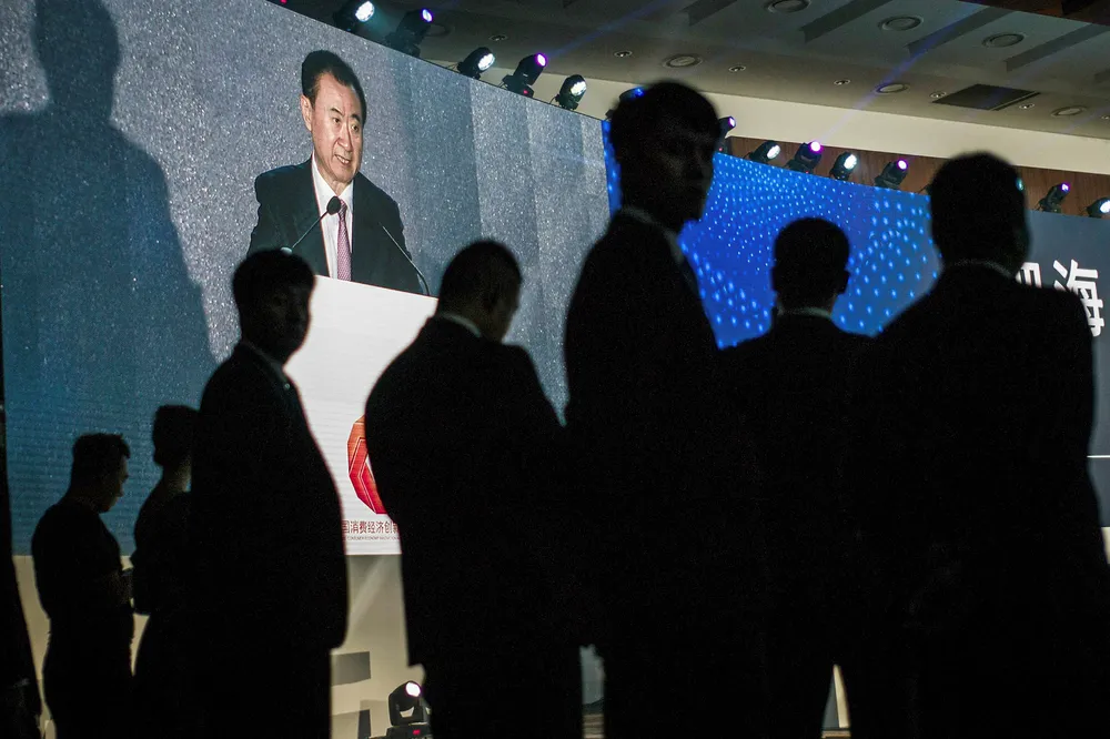 Wang Jianlin og Wanda Group har ekspandert kraftig i Kina og utlandet. Målet er å bli Kinas svar på Disney – aller helst større. Nå er selskapet under lupen. Myndighetene forsøker å komme til bunns i gjeldssituasjonen for noen av Kinas største privateide selskaper. Foto: Fred Dufour/AFP/NTB Scanpix