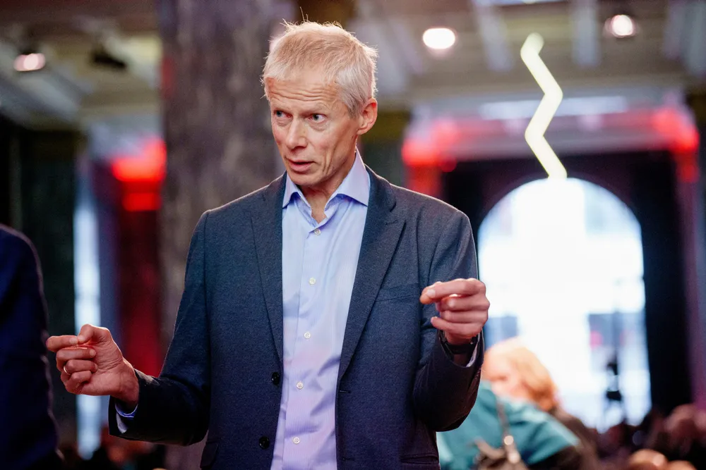 Arbeids- og velferdsdirektør Hans Christian Holte sier det varslede overtredelsesgebyret fra Datatilsynet er stort, men han ikke er overrasket over kritikken.