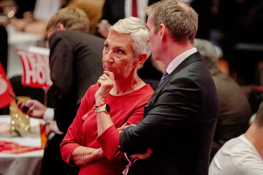 Peggy Hessen Følsvik og Johansen viser ikke bare dårlig impulskontroll, men en elendig forståelse for hvordan pressen fungerer. Her fra Arbeiderpartiets valgvake sist uke.